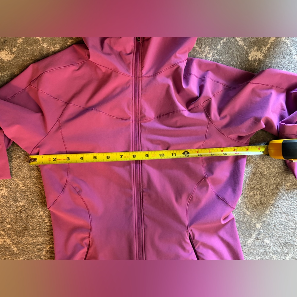 lululemon athletica Mist Over Windbreaker - Picture 11 of 13